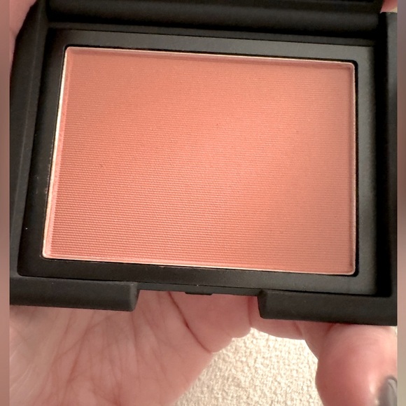 Nars Blush - Amour - 901 - Picture 4 of 4